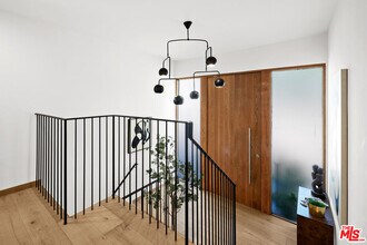 1636 Haslam Terrace in Los Angeles, CA - Building Photo - Building Photo