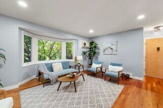 514 W Miner St in Arlington Heights, IL - Building Photo - Building Photo