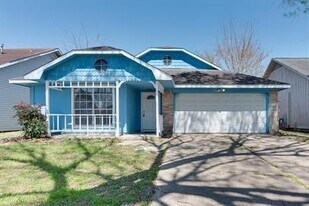 16026 Barbarossa Dr in Houston, TX - Building Photo