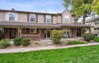 6736 S Poplar Ct in Centennial, CO - Building Photo