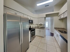 13231 Moonflower Ct in Clermont, FL - Foto de edificio - Building Photo