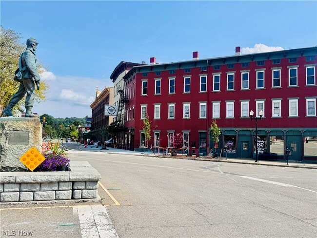 property at 18 E Main St