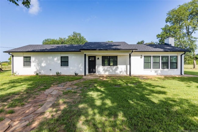 property at 850 N 4015 Rd