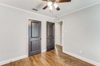 409 Live Oak Dr in Mansfield, TX - Building Photo - Building Photo