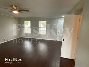11 Atherton Ct in Brownsburg, IN - Foto de edificio - Building Photo