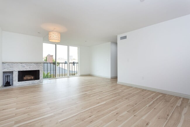 4082 Albatross St in San Diego, CA - Building Photo - Building Photo