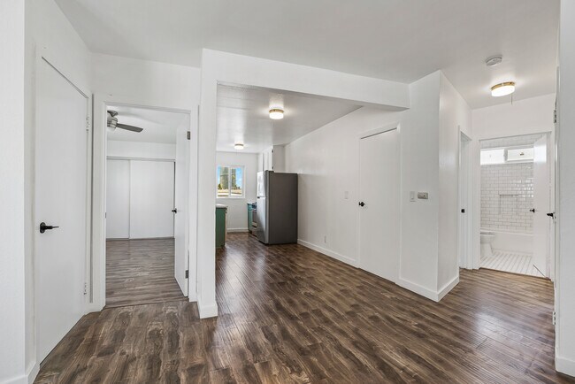 222 S Union Ave, Unit 4 in Los Angeles, CA - Foto de edificio - Building Photo