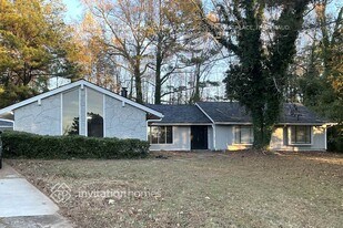 5388 Golfcrest Cir in Stone Mountain, GA - Building Photo