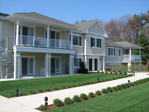 Courtyard At Westgate in Burlington, MA - Building Photo - Building Photo