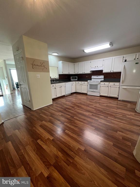 2057 Putnam Rd in Halethorpe, MD - Building Photo - Building Photo