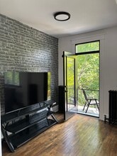 846 Wiseman Av in Outremont, QC - Building Photo - Building Photo