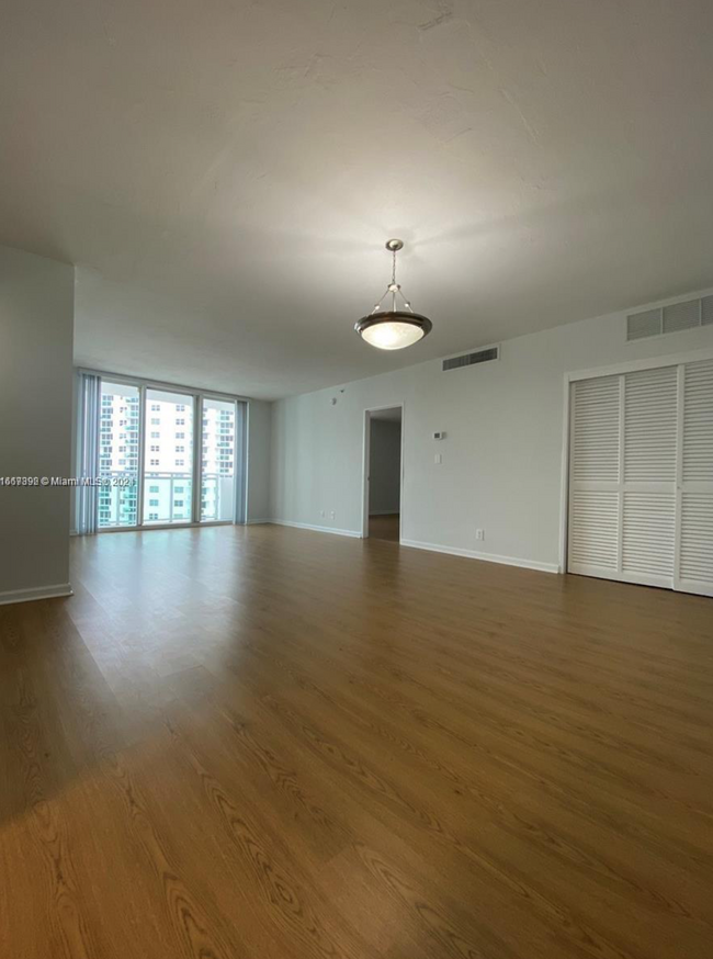 property at 3001 S Ocean Dr