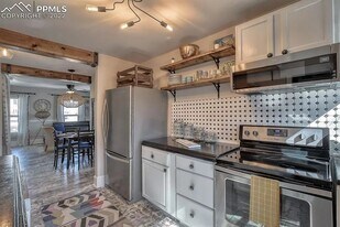 129 N Wahsatch Ave in Colorado Springs, CO - Building Photo