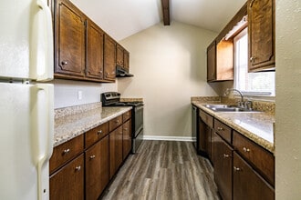 Rivermont Apartments in Murfreesboro, TN - Building Photo - Building Photo
