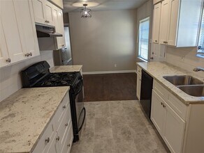 5622 Elmlawn Dr in Houston, TX - Building Photo - Building Photo