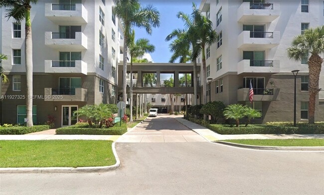 2401 NE 65th St in Fort Lauderdale, FL - Building Photo - Building Photo