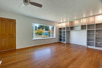 3333 SE 167th Ave in Portland, OR - Building Photo - Building Photo