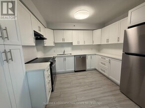 2 Neptune Dr in Toronto, ON - Building Photo - Building Photo