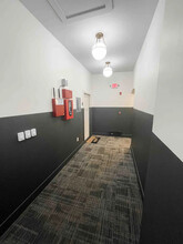 130 W Ash St, Unit 4 in Mason, MI - Foto de edificio - Building Photo