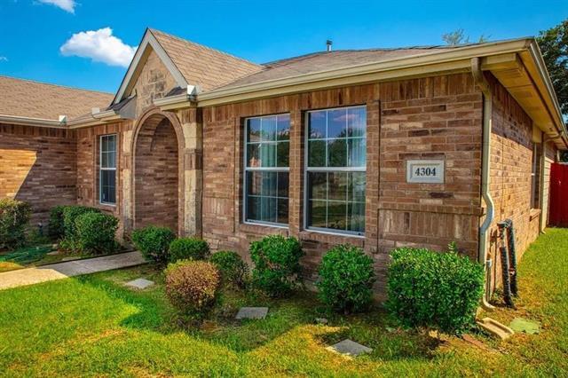 property at 4304 Fieldwood Dr