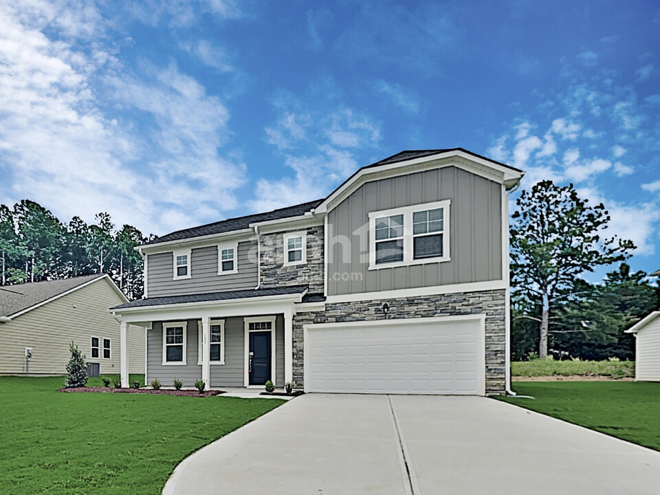 127 Pullen Dr in Clayton, NC - Building Photo