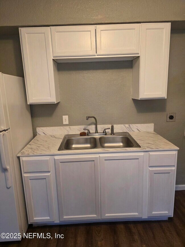 1177 W 26th St in Jacksonville, FL - Building Photo - Building Photo