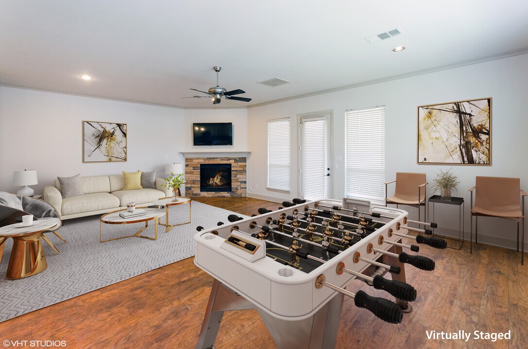 5647 Winton St in Dallas, TX - Building Photo