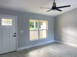 13679 SE 52nd Ct in Summerfield, FL - Foto de edificio - Building Photo