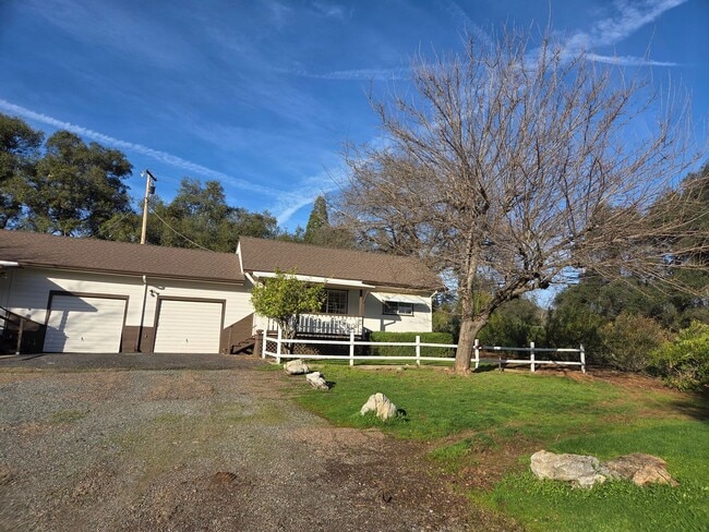 property at 22970 Hudson Rd