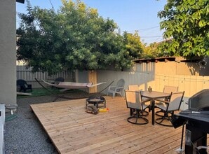 6716 N Elman St, Unit apt 1 in San Diego, CA - Foto de edificio - Building Photo