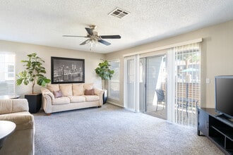 Wind Tree in El Paso, TX - Foto de edificio - Interior Photo