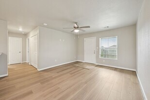 254 Plez Morgan in Montgomery, TX - Building Photo