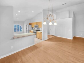 3300 Clover Blossom Cir in Land O Lakes, FL - Foto de edificio - Building Photo