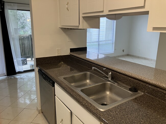 2837 Sonora Dr, Unit 2837 in Memphis, TN - Building Photo - Building Photo