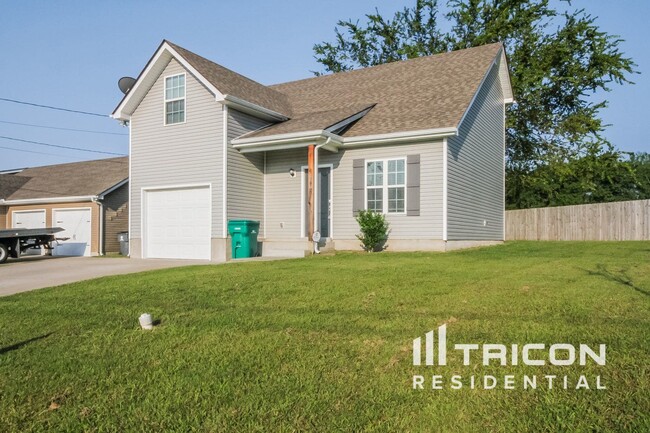 1867 Moonlight Dr in La Vergne, TN - Building Photo - Building Photo