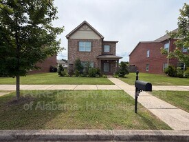 8313 Stillwater Cir in Huntsville, AL - Building Photo