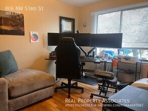 806 NW 53rd St in Seattle, WA - Building Photo - Building Photo