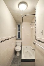 140 W 71st St in New York, NY - Building Photo - Building Photo