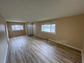 22 Whispering Dr in Trotwood, OH - Building Photo - Building Photo