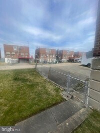 3223 Guilford St photo'