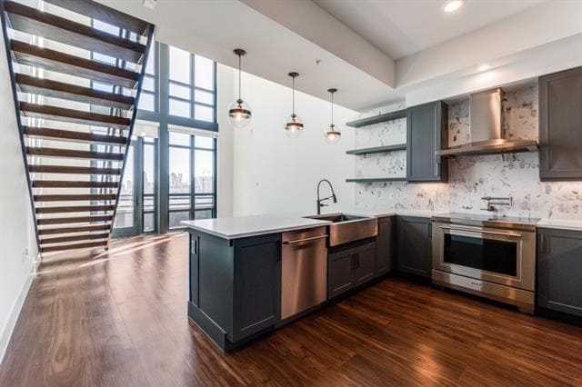 property at 3611 Congress Ave