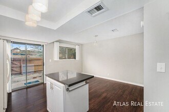 1273 S Crystal Way in Aurora, CO - Building Photo - Building Photo