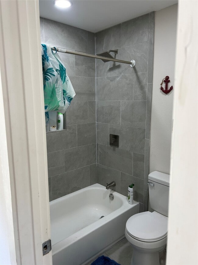 property at 624 Stevens Ln