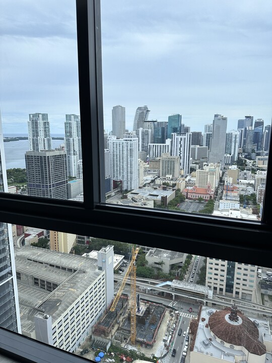 300 S Biscayne Blvd, Unit 2110 in Miami, FL - Foto de edificio