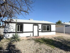 3244 E Harvard St in Phoenix, AZ - Building Photo - Building Photo