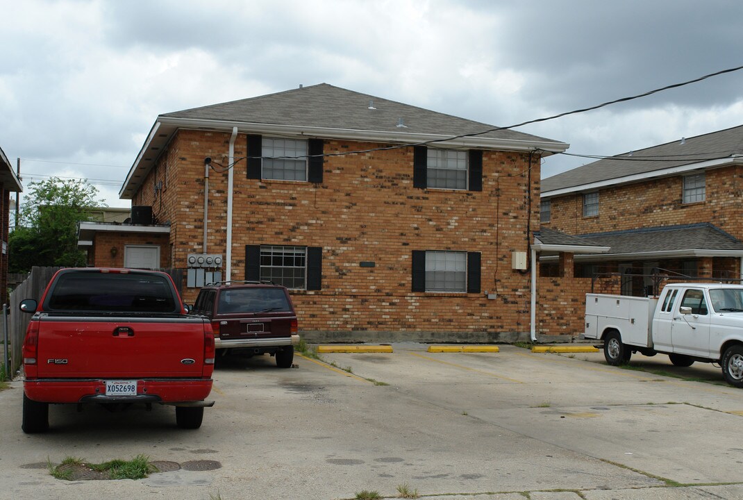 2808 Independence St in Metairie, LA - Building Photo