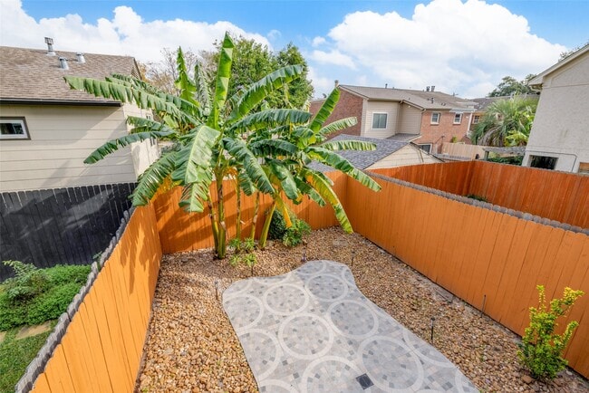 property at 2019 Morse St