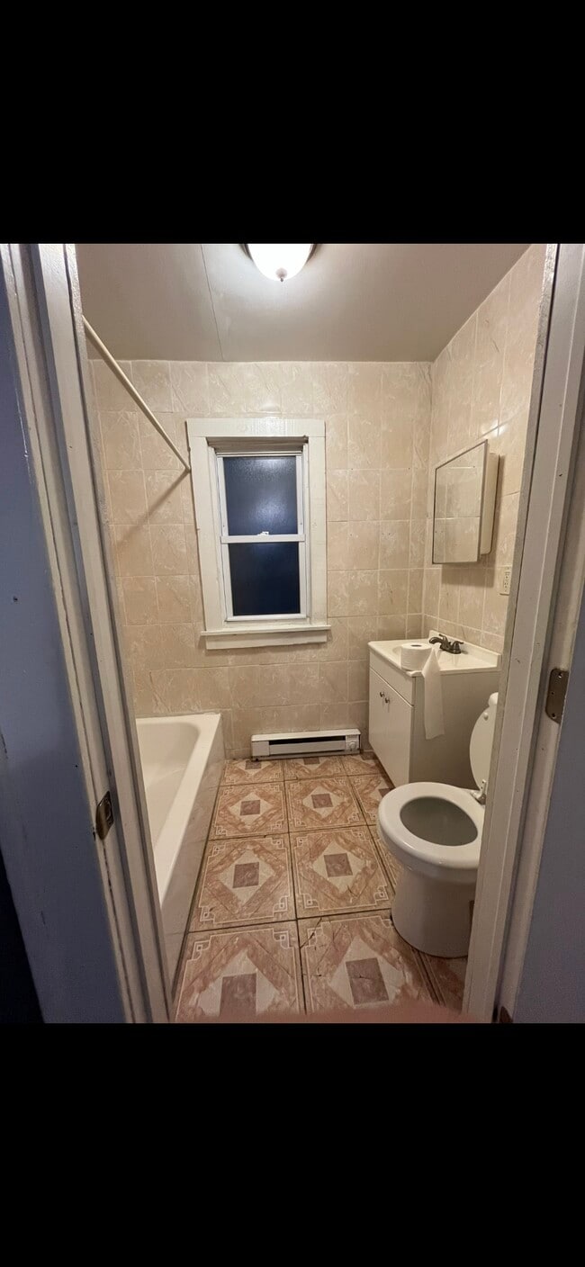 54 N Bridge St in Poughkeepsie, NY - Building Photo - Building Photo