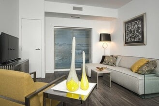 The Ridge Apartments in Winnipeg, MB - Building Photo - Building Photo