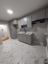 160 Ellis Ave in Irvington, NJ - Building Photo